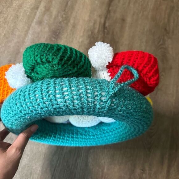 Handcrafted Crochet Snowmen Plush Wreath Cheery Colorful Christmas Decor 14” - Picture 6 of 9